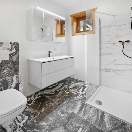 Maximilian, Ideal Fuer Gruppen Apartamento *