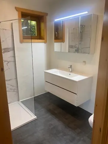 Maximilian شقة غامليتز